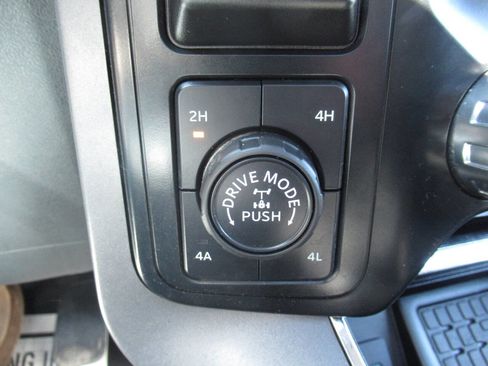 Used 2023 Ford F150 Lariat w/ Equipment Group 502A High AWD/4WD image 33