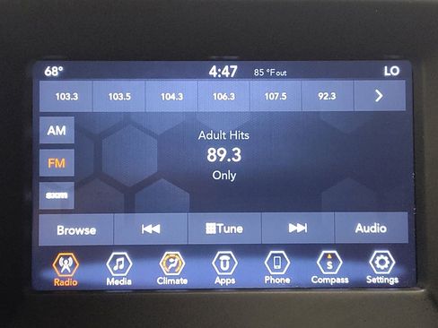 Used 2019 Jeep Compass Latitude image 25