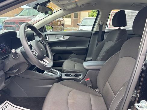 Used 2023 Kia Forte LXS w/ LXS Technology Package FWD image 14
