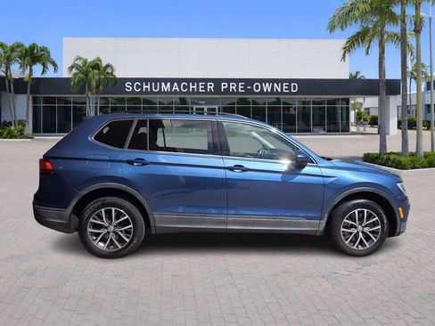 Used 2019 Volkswagen Tiguan SE w/ Panoramic Sunroof Package FWD image 8