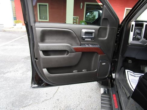 Used 2018 GMC Sierra 1500 SLT w/ SLT Premium Package AWD/4WD image 20