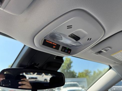 New 2026 Chevrolet Trax LS w/ LS Convenience Package FWD image 19