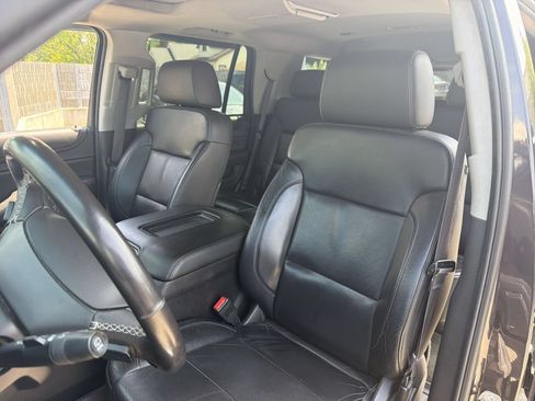 Used 2015 Chevrolet Tahoe LT AWD/4WD image 16