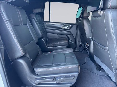 Used 2021 Chevrolet Suburban RST w/ Luxury Package AWD/4WD image 27