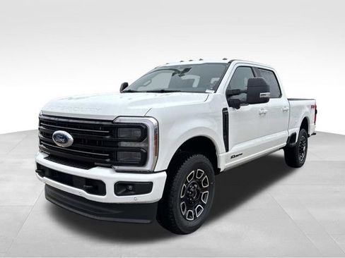 New 2026 Ford F250 Platinum w/ FX4 Off-Road Package image 3