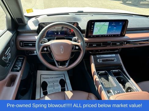 Used 2025 Lincoln Aviator Reserve AWD/4WD image 23