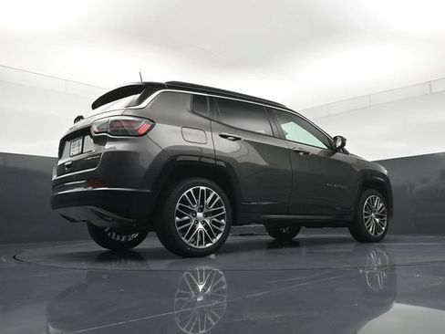 Used 2023 Jeep Compass Limited w/ Elite Group AWD/4WD image 24