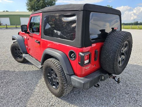 Used 2019 Jeep Wrangler Sport AWD/4WD image 9