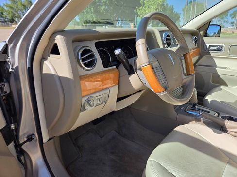 Used 2009 Lincoln MKZ FWD image 14