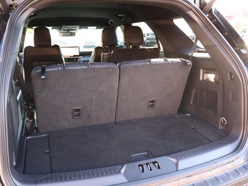 Used 2025 Ford Explorer ST image 26