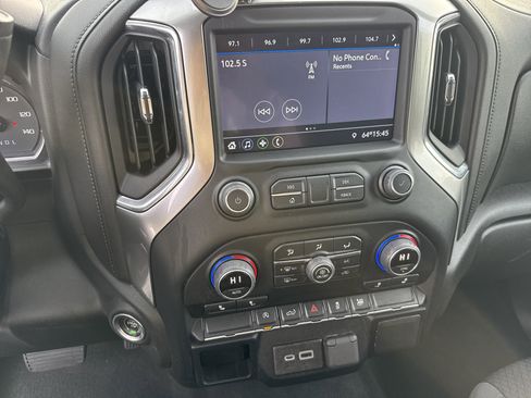 Used 2022 Chevrolet Silverado 1500 LT image 33