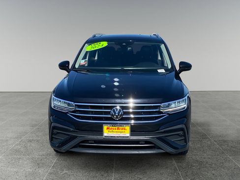 Used 2024 Volkswagen Tiguan SE image 8
