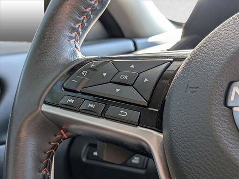 Used 2023 Nissan Altima 2.5 SR w/ SR Premium Package image 13