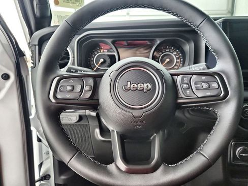 New 2025 Jeep Gladiator Sport image 14