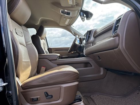 Used 2022 RAM 3500 Limited image 31