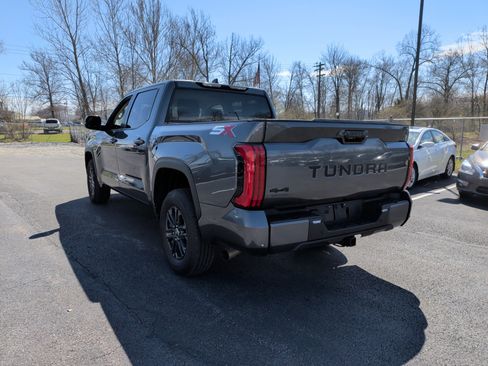 Used 2024 Toyota Tundra SR5 w/ SR5 Convenience Package image 5