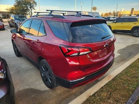 Used 2023 Chevrolet Equinox RS image 4