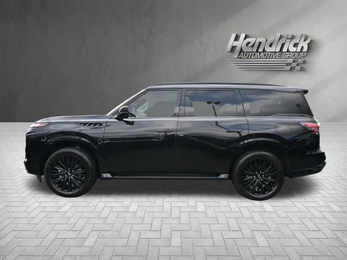 Used 2025 INFINITI QX80 Sensory AWD/4WD image 7