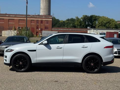 Used 2017 Jaguar F-PACE Prestige AWD/4WD image 4