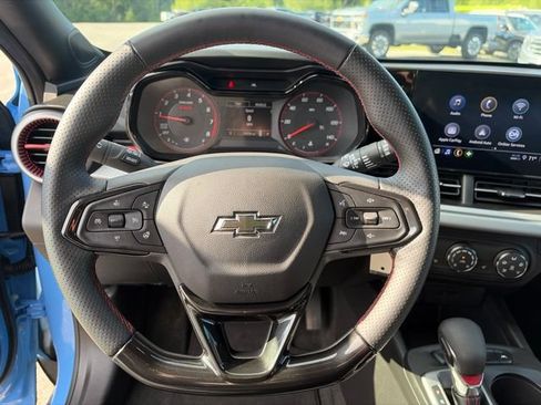 Used 2024 Chevrolet Trax RS w/ Driver Confidence Package FWD image 14