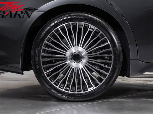 Used 2023 Mercedes-Benz S 500 4MATIC w/ AMG Line image 17