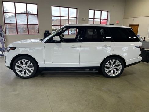 Used 2018 Land Rover Range Rover Supercharged image 4