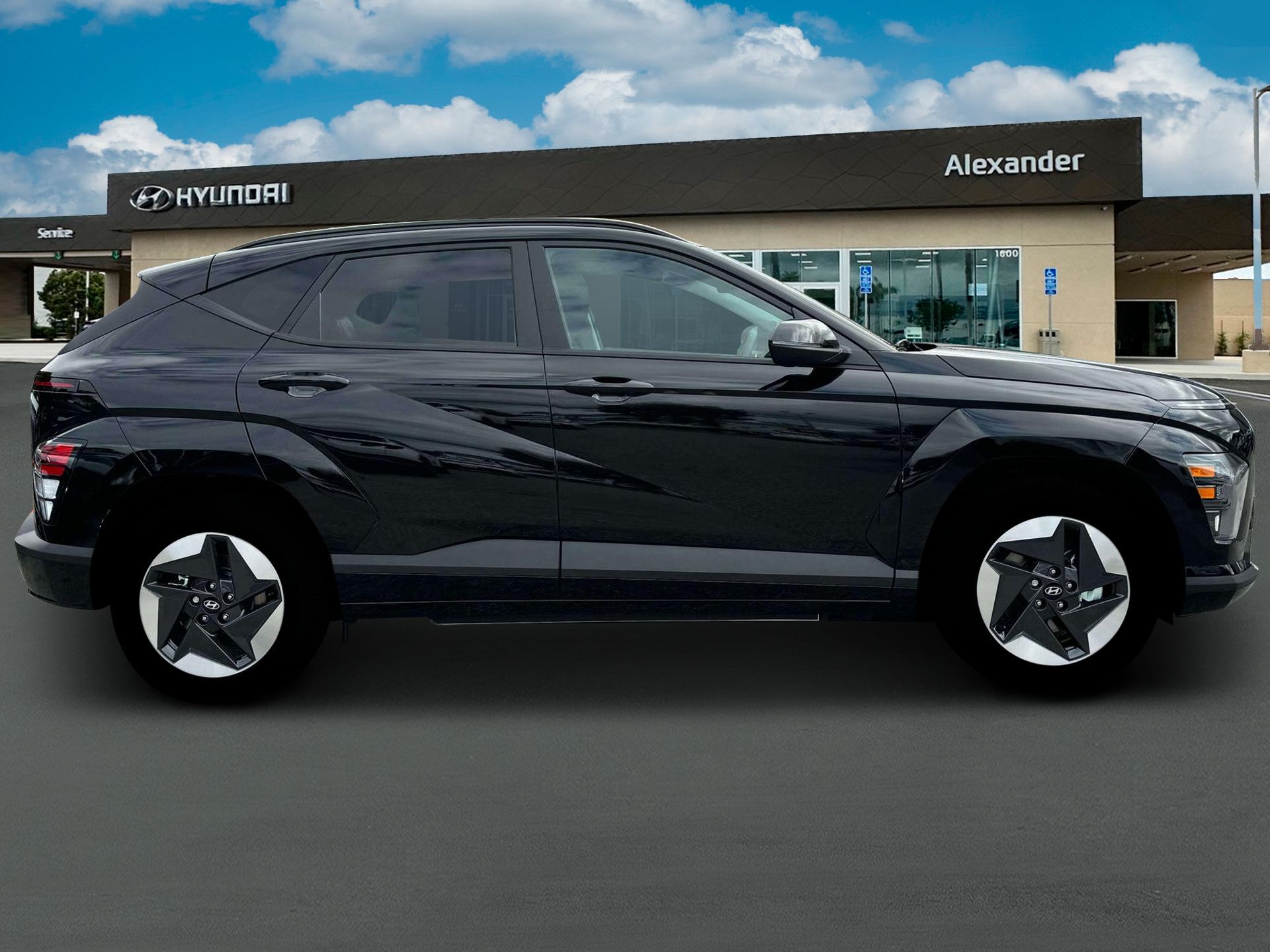 New 2025 Hyundai Kona SEL FWD image 9
