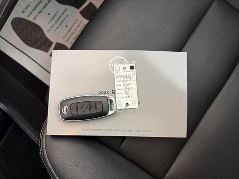 Certified 2023 Nissan Rogue SL image 33