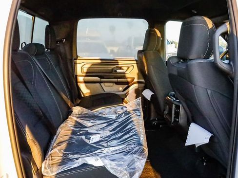 New 2026 RAM 1500 Express AWD/4WD image 19