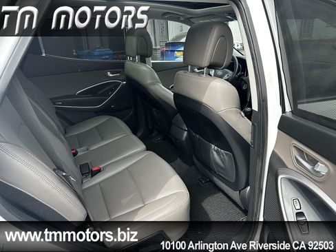 Used 2015 Hyundai Santa Fe Sport 2.0T w/ Option Group 05 FWD image 9