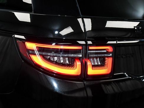 Used 2023 Land Rover Discovery Sport SE image 78