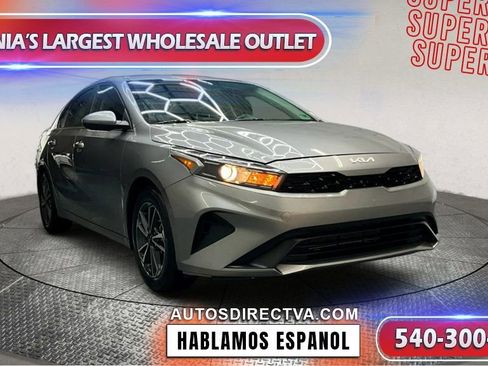 Used 2024 Kia Forte LXS image 2