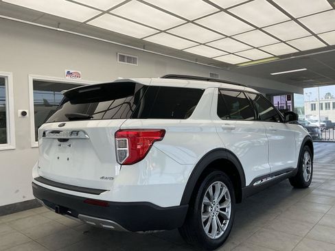 Used 2022 Ford Explorer XLT w/ Equipment Group 202A AWD/4WD image 5