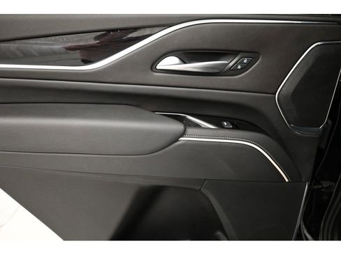 Certified 2024 Cadillac Escalade Sport w/ LPO, ONYX Package AWD/4WD image 24
