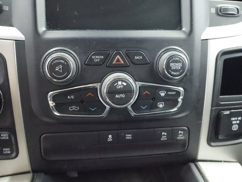 Used 2017 RAM 1500 Big Horn AWD/4WD image 30
