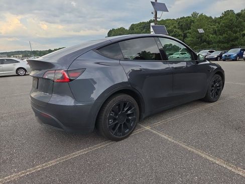 Used 2021 Tesla Model Y Long Range AWD/4WD image 4