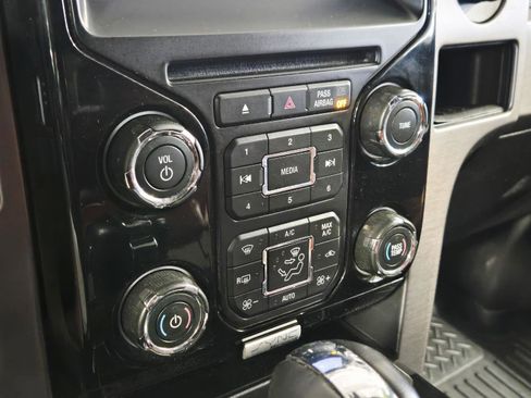 Used 2013 Ford F150 Limited image 25