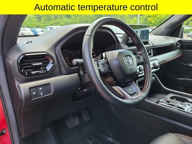 Used 2025 Honda Pilot TrailSport image 17
