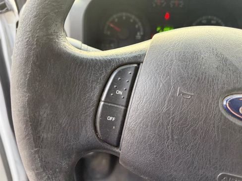 Used 2014 Ford E-350 and Econoline 350 Super Duty image 39