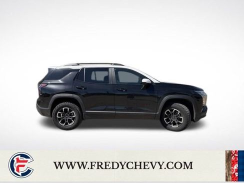 Used 2025 Chevrolet Equinox ACTIV w/ Safety and Technology Package FWD image 35