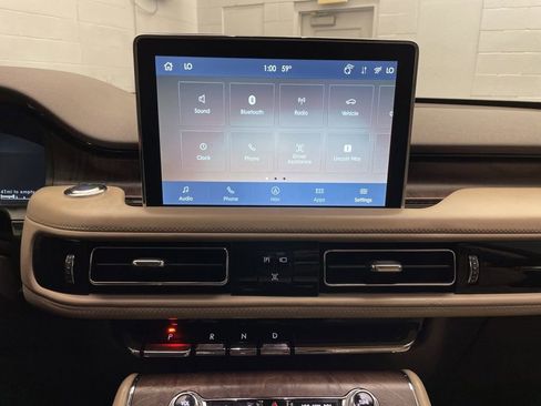 Used 2021 Lincoln Aviator Reserve w/ Equipment Group 201A RWD image 14