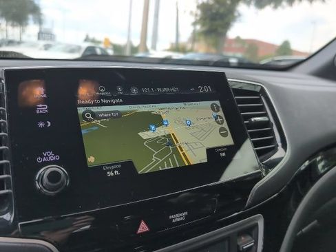 Used 2023 Honda Passport Elite image 16