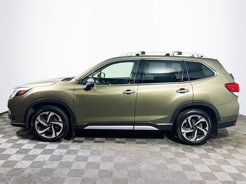 Used 2022 Subaru Forester Touring image 5