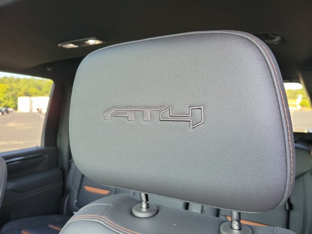 Used 2026 GMC Sierra 2500 AT4 w/ AT4 Premium Plus Package AWD/4WD image 14