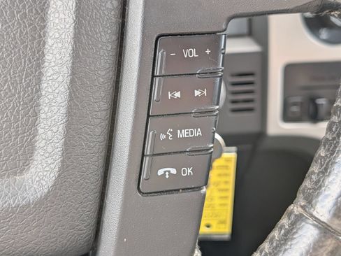 Used 2014 Ford F150 XLT w/ Equipment Group 302A Luxury AWD/4WD image 32