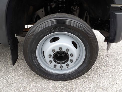 Used 2015 Ford F550 2WD Regular Cab Super Duty w/ Power Equipment Group image 63