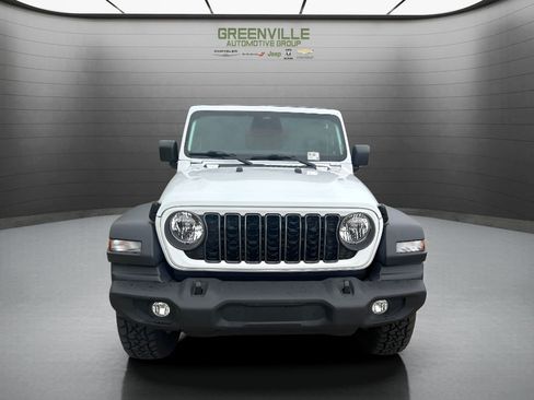 Used 2025 Jeep Wrangler Unlimited Sport AWD/4WD image 2