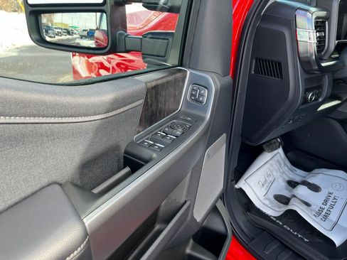 New 2025 Ford F250 Lariat image 11