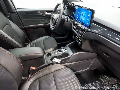 Used 2025 Ford Escape ST-Line w/ Tech Pack #1 AWD/4WD image 26