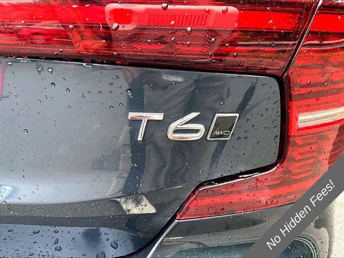 Used 2019 Volvo S60 T6 Momentum w/ Premium Package AWD/4WD image 8